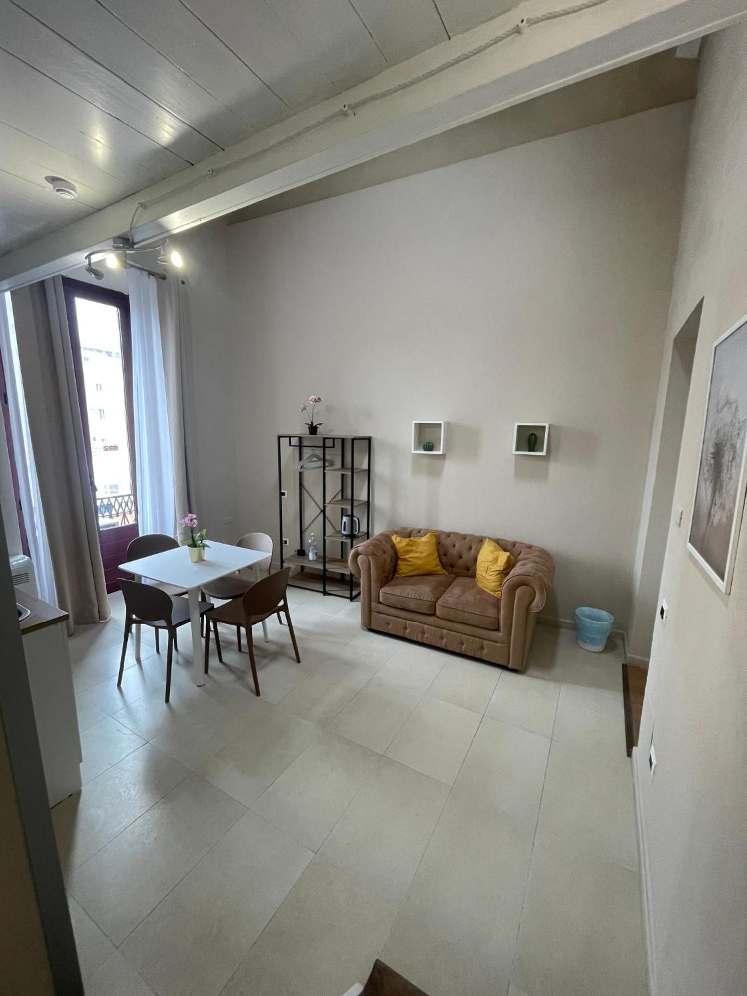 Appartamento Suite Sardinia Holiday Кальярі Екстер'єр фото
